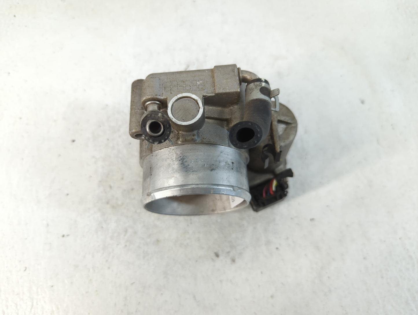 2015-2019 Hyundai Sonata Throttle Body P/N:35100-2G600 Fits Fits 2015 2016 2017 2018 2019 2020 2021 OEM Used Auto Parts - Oe