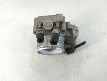 2015-2019 Hyundai Sonata Throttle Body P/N:35100-2G610 Fits Fits 2015 2016 2017 2018 2019 2020 2021 OEM Used Auto Parts