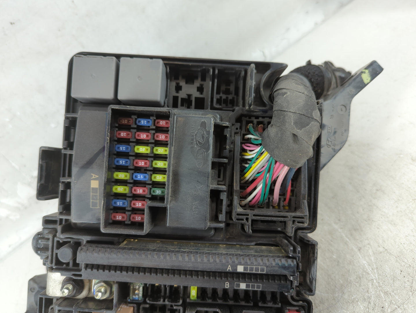 2015 Hyundai Sonata Fusebox Fuse Box Panel Relay Module P/N:PP-TD20 91950-C1820, 6423-0102-7-000 Fits OEM Used Auto Parts - 