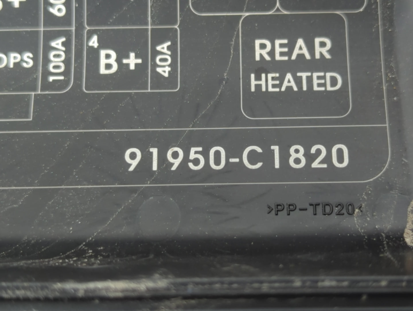 2015 Hyundai Sonata Fusebox Fuse Box Panel Relay Module P/N:PP-TD20 91950-C1820, 6423-0102-7-000 Fits OEM Used Auto Parts - 