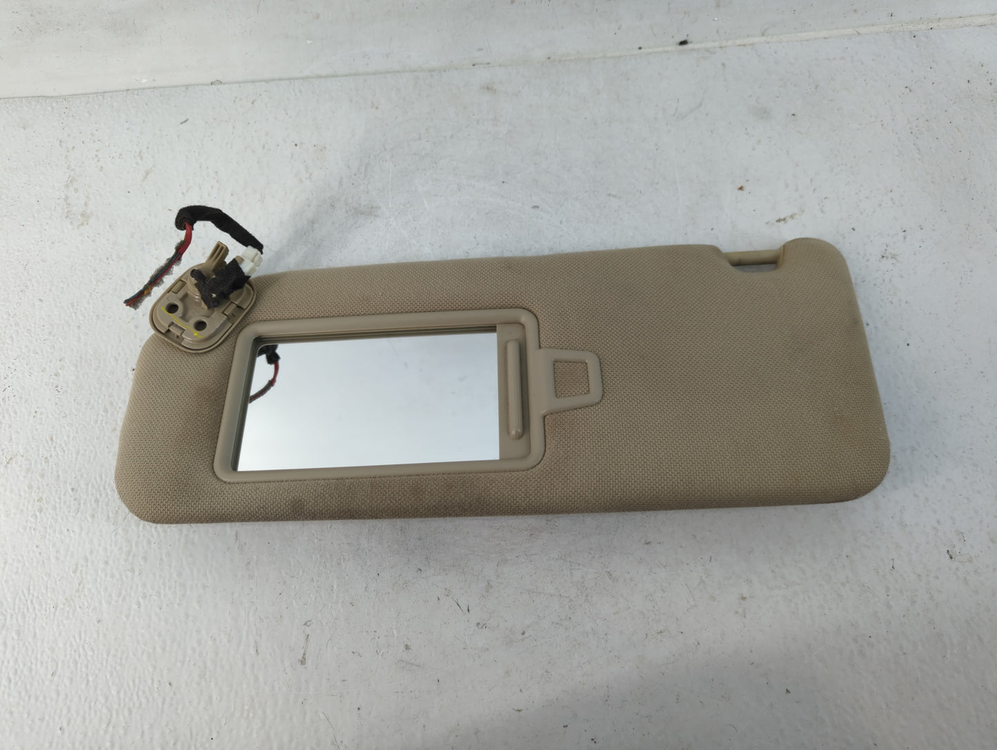 2015-2019 Hyundai Sonata Sun Visor Shade Replacement Driver Left Mirror Fits Fits 2015 2016 2017 2018 2019 OEM Used Auto Par