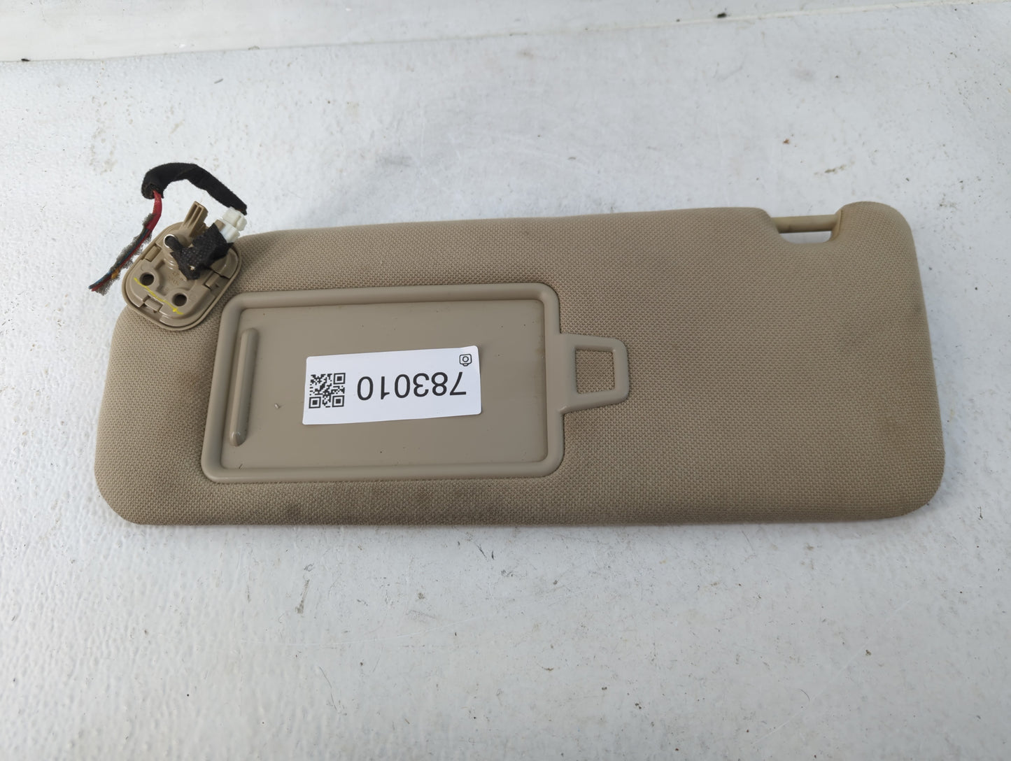 2015-2019 Hyundai Sonata Sun Visor Shade Replacement Driver Left Mirror Fits Fits 2015 2016 2017 2018 2019 OEM Used Auto Par