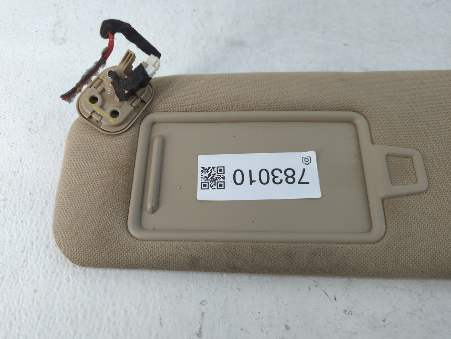2015-2019 Hyundai Sonata Sun Visor Shade Replacement Driver Left Mirror Fits Fits 2015 2016 2017 2018 2019 OEM Used Auto Par