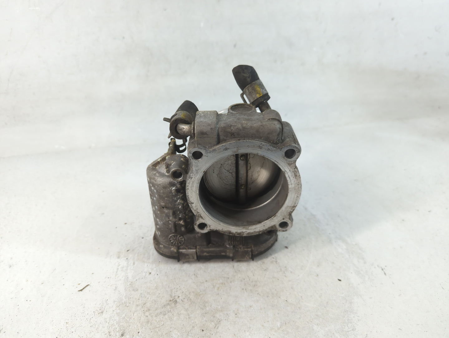 2015-2019 Hyundai Sonata Throttle Body P/N:35100-2G600 Fits Fits 2015 2016 2017 2018 2019 2020 2021 OEM Used Auto Parts - Oe