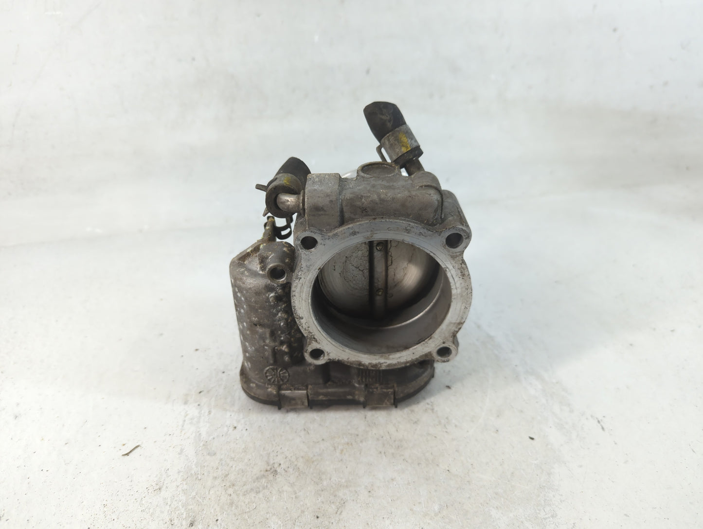 2015-2019 Hyundai Sonata Throttle Body P/N:35100-2G600 Fits Fits 2015 2016 2017 2018 2019 2020 2021 OEM Used Auto Parts - Oe