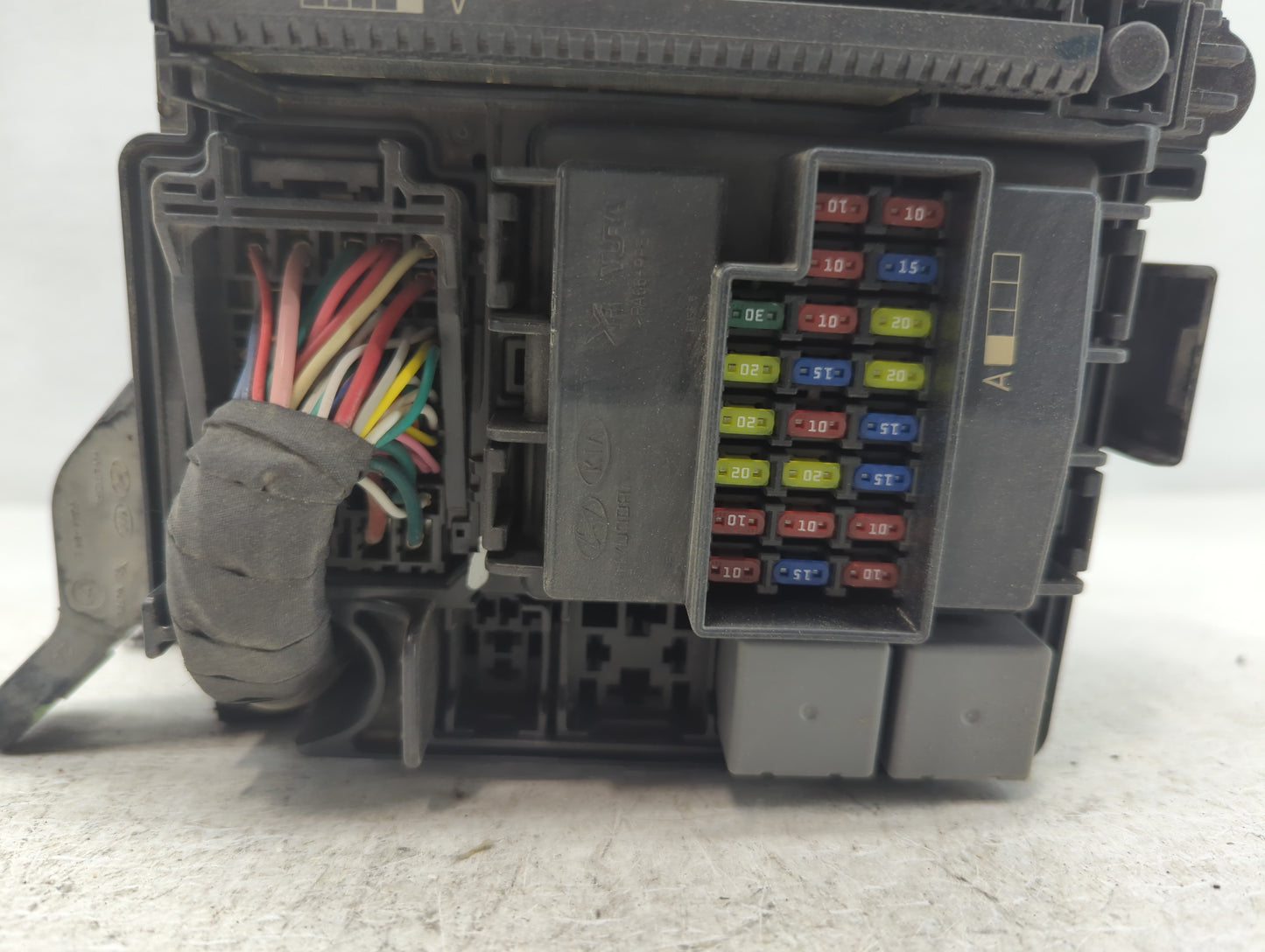 2015 Hyundai Sonata Fusebox Fuse Box Panel Relay Module P/N:91950-C1820 Fits OEM Used Auto Parts - Oemusedautoparts1.com