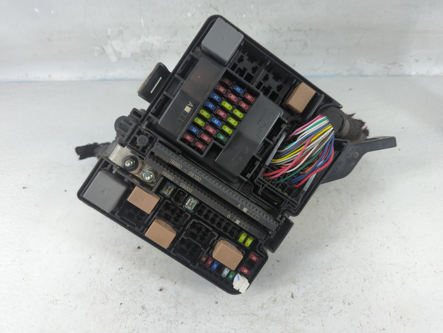 2015 Hyundai Sonata Fusebox Fuse Box Panel Relay Module P/N:91950-C1820 Fits OEM Used Auto Parts - Oemusedautoparts1.com