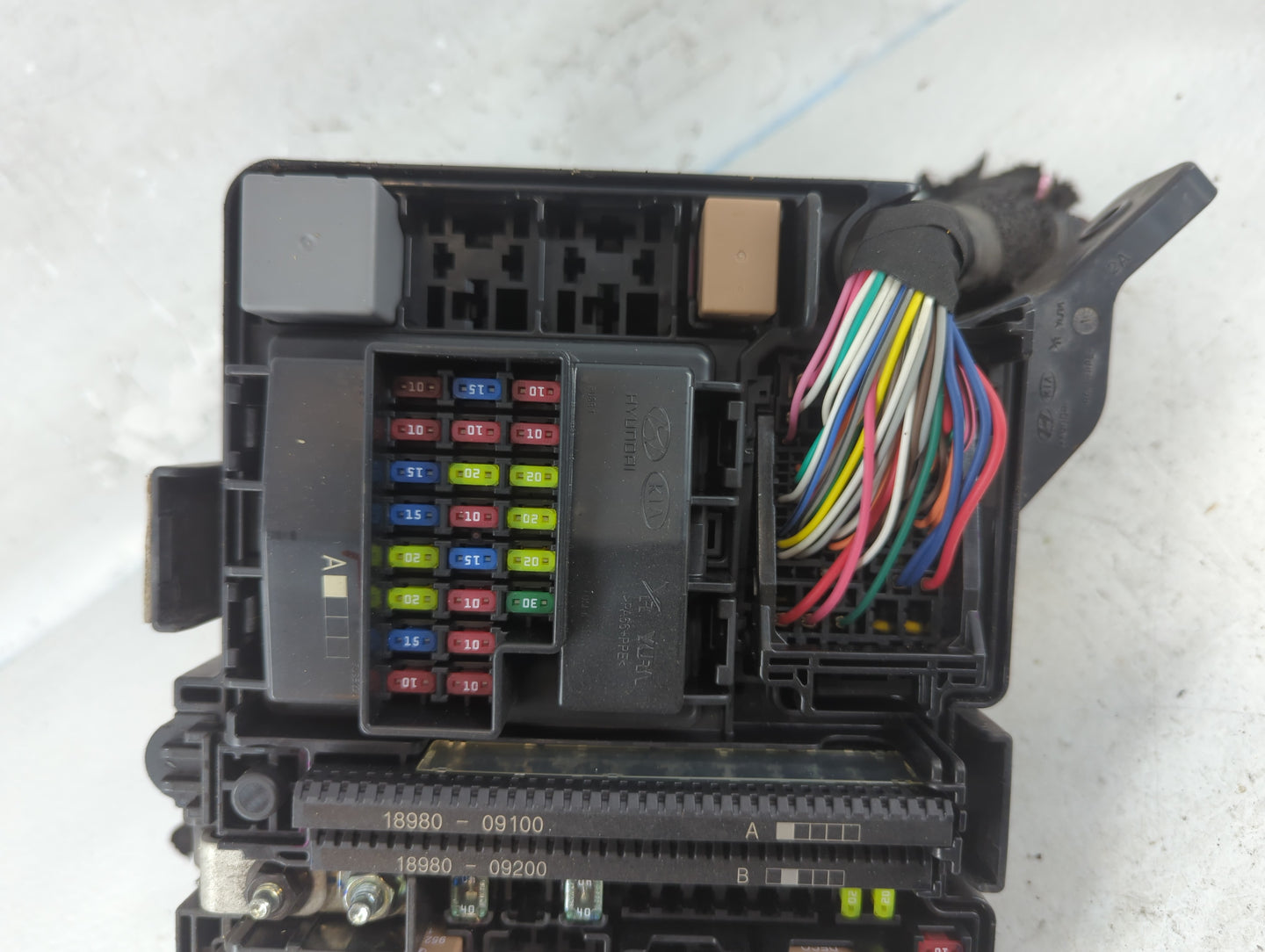 2015 Hyundai Sonata Fusebox Fuse Box Panel Relay Module P/N:91950-C1820 Fits OEM Used Auto Parts - Oemusedautoparts1.com
