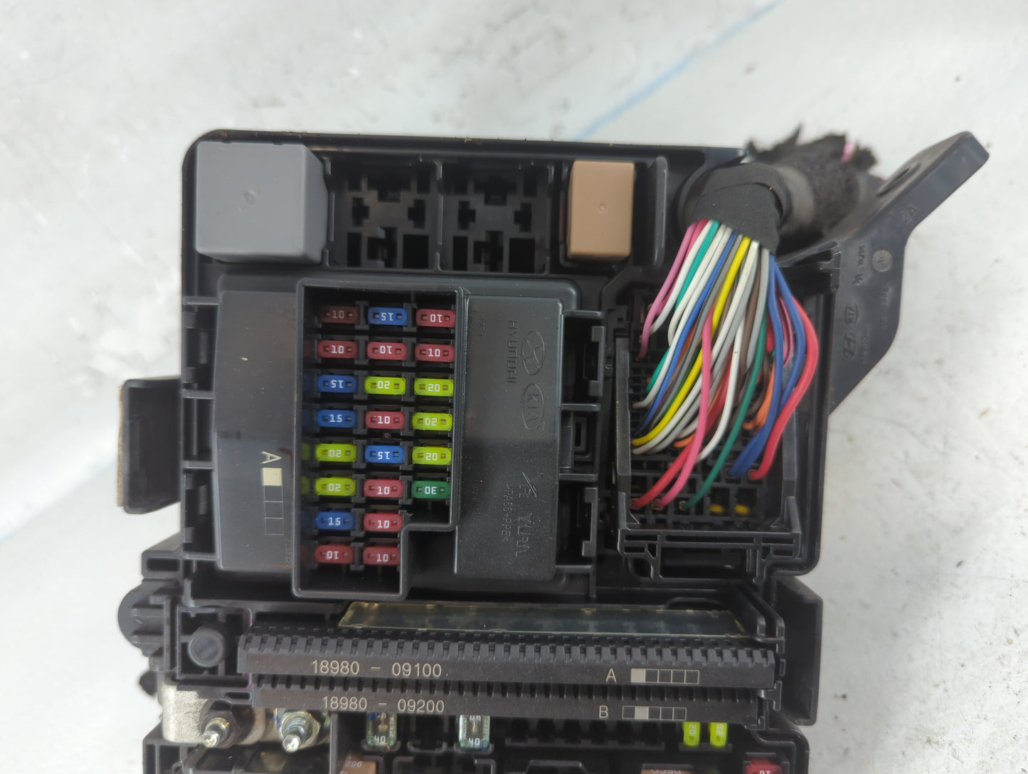 2015 Hyundai Sonata Fusebox Fuse Box Panel Relay Module P/N:91950-C1820 Fits OEM Used Auto Parts - Oemusedautoparts1.com