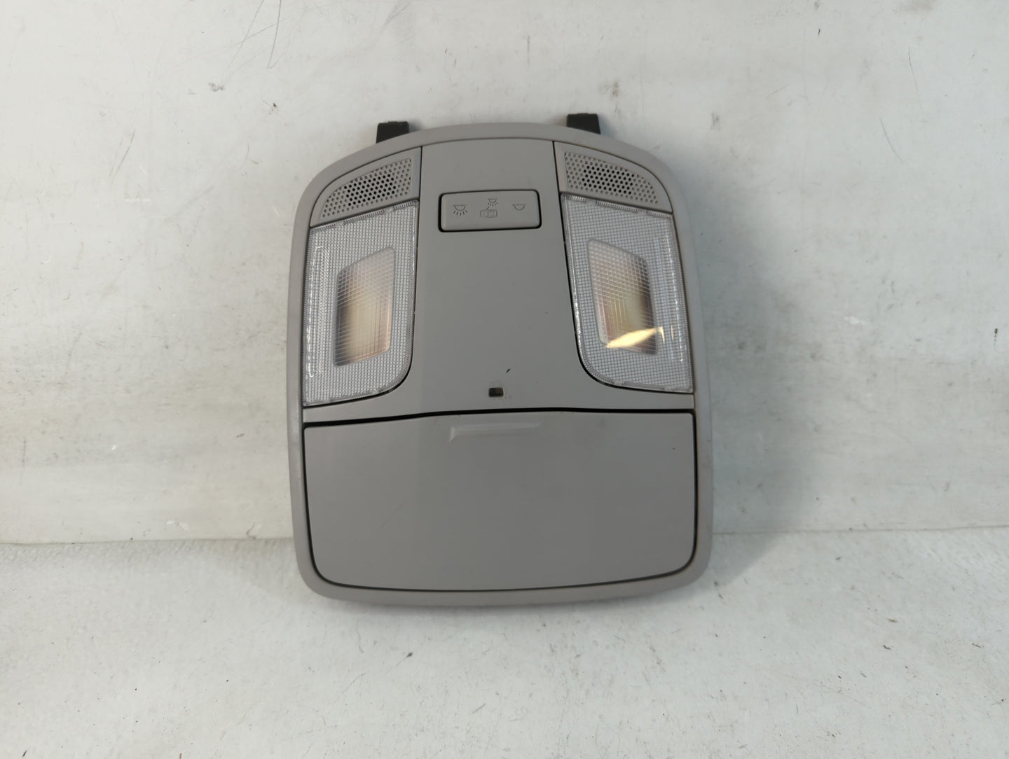 2015 Hyundai Sonata Overhead Roof Console - Oemusedautoparts1.com