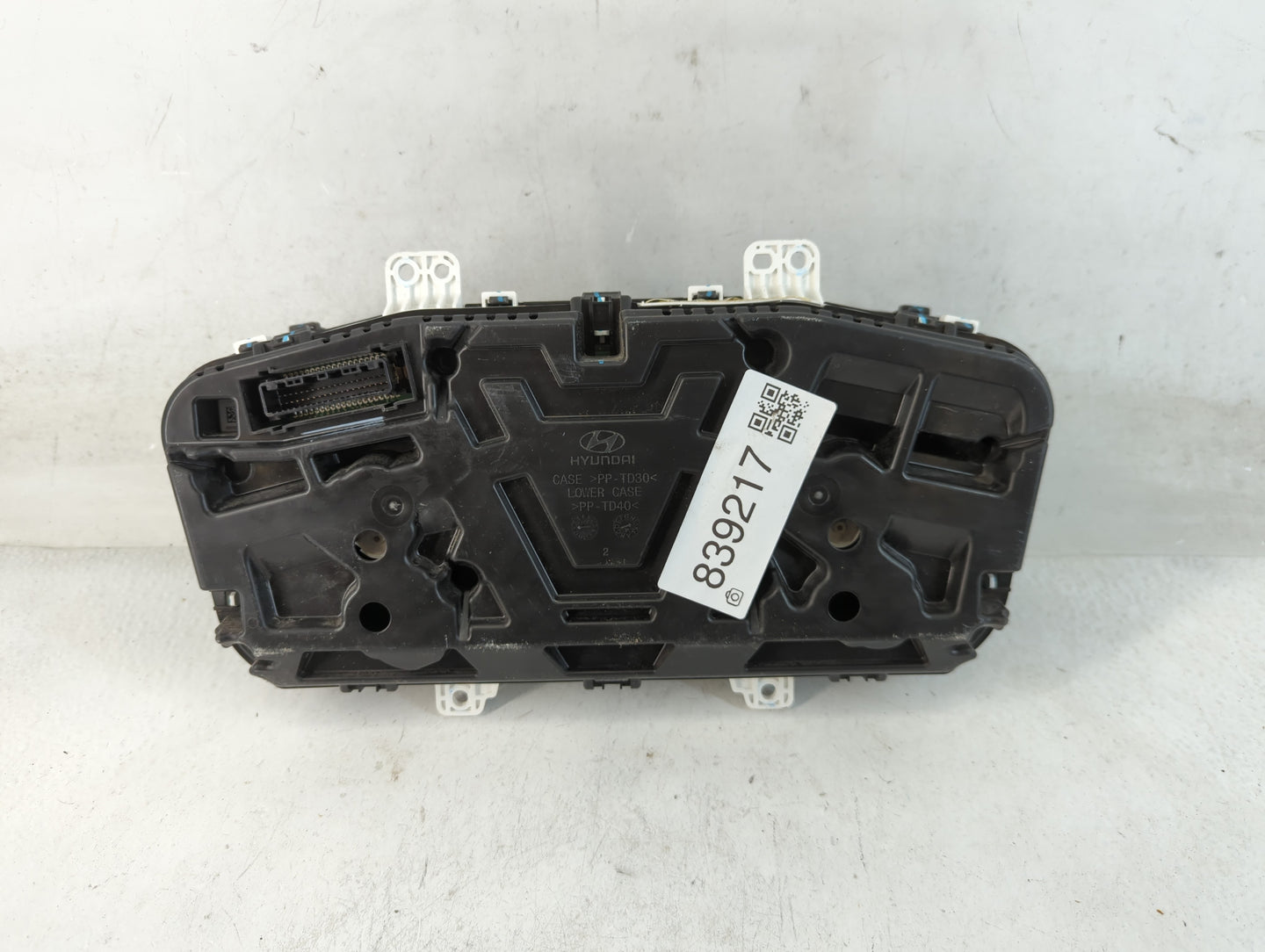 2015-2017 Hyundai Sonata Instrument Cluster Speedometer Gauges P/N:94011-C2100 Fits Fits 2015 2016 2017 OEM Used Auto Parts 