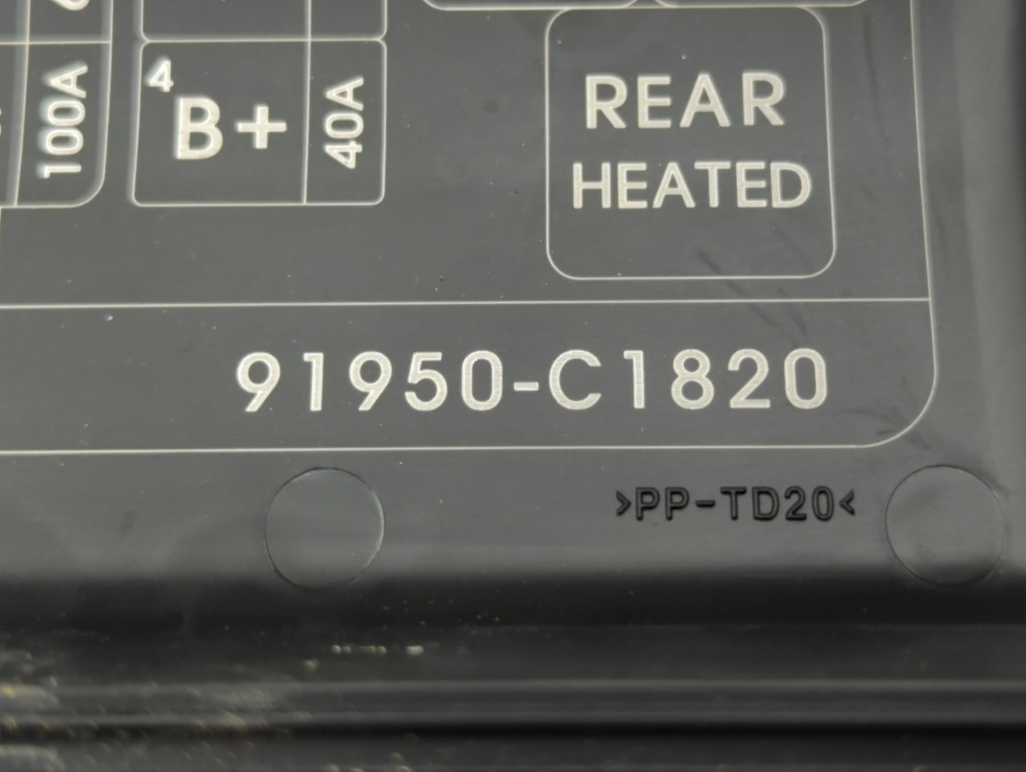 2015 Hyundai Sonata Fusebox Fuse Box Panel Relay Module P/N:91950-C1820 Fits OEM Used Auto Parts - Oemusedautoparts1.com