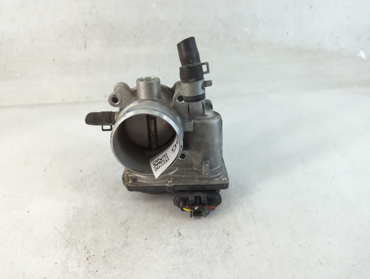 2015-2019 Hyundai Sonata Throttle Body P/N:35100-2B340 Fits Fits 2015 2016 2017 2018 2019 2020 2021 2022 OEM Used Auto Parts