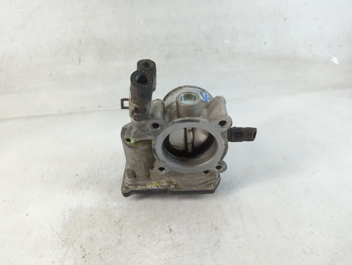 2015-2019 Hyundai Sonata Throttle Body P/N:35100-2B340 Fits Fits 2015 2016 2017 2018 2019 2020 2021 2022 OEM Used Auto Parts