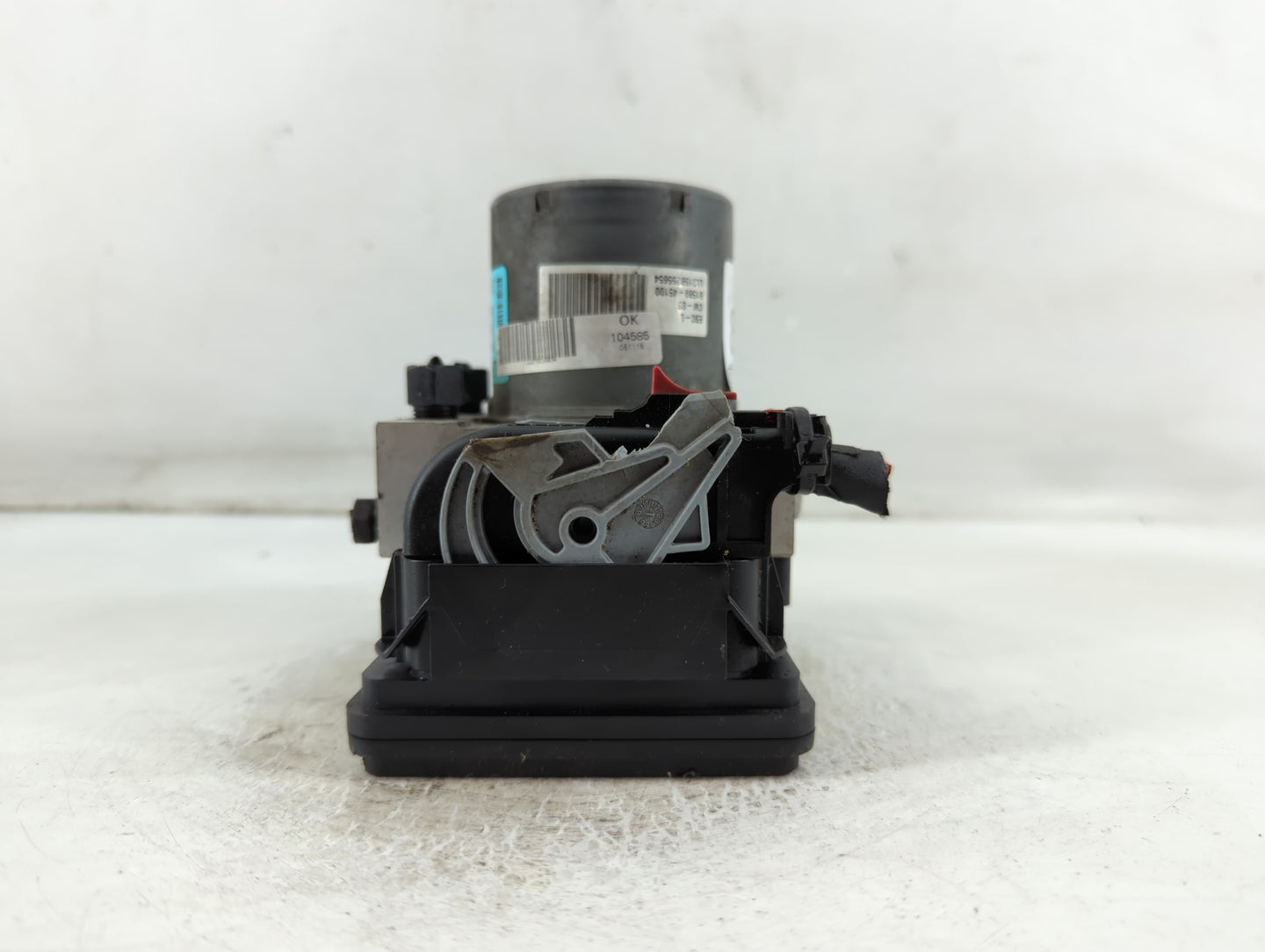 2015 Hyundai Sonata ABS Pump Control Module Replacement P/N:C2589-20500 DR33-2C405-AD Fits OEM Used Auto Parts - Oemusedauto