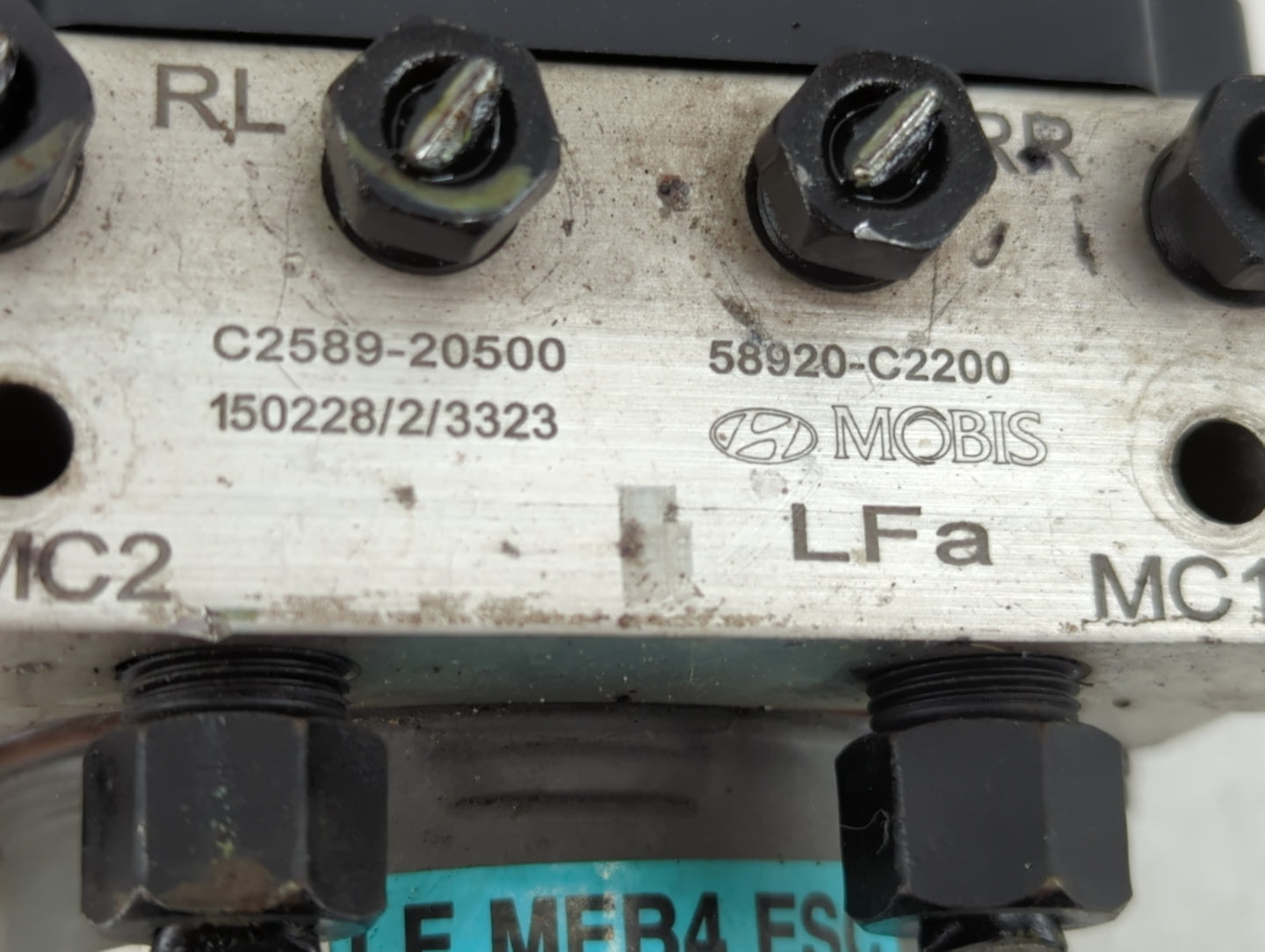 2015 Hyundai Sonata ABS Pump Control Module Replacement P/N:C2589-20500 DR33-2C405-AD Fits OEM Used Auto Parts - Oemusedauto