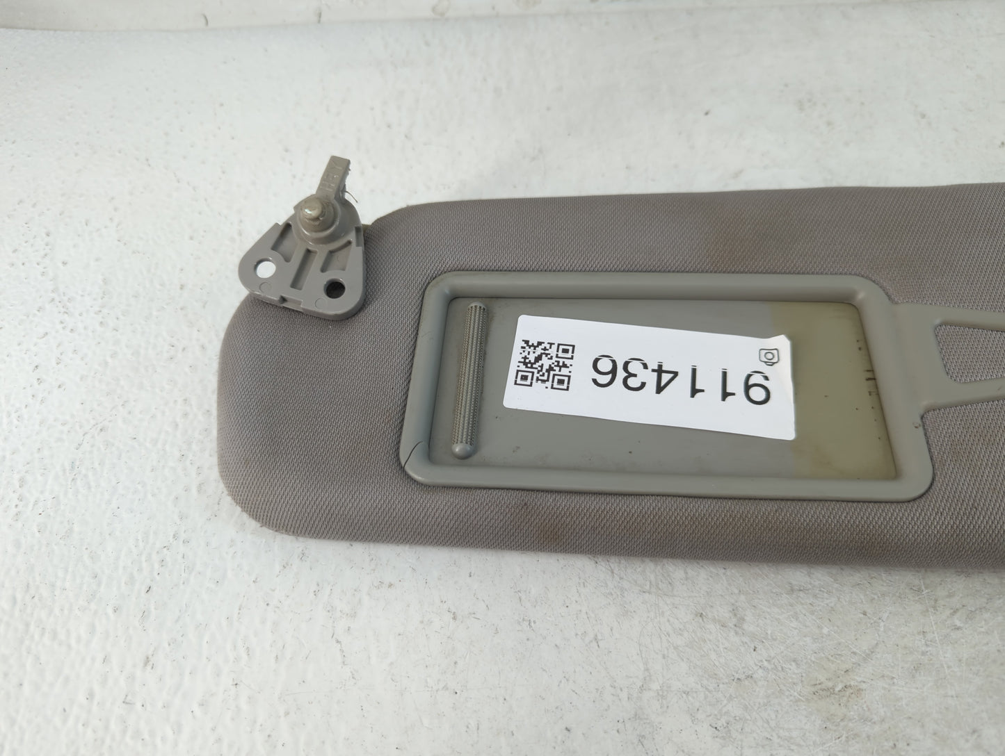 2011-2015 Hyundai Sonata Sun Visor Shade Replacement Driver Left Mirror Fits Fits 2011 2012 2013 2014 2015 OEM Used Auto Par