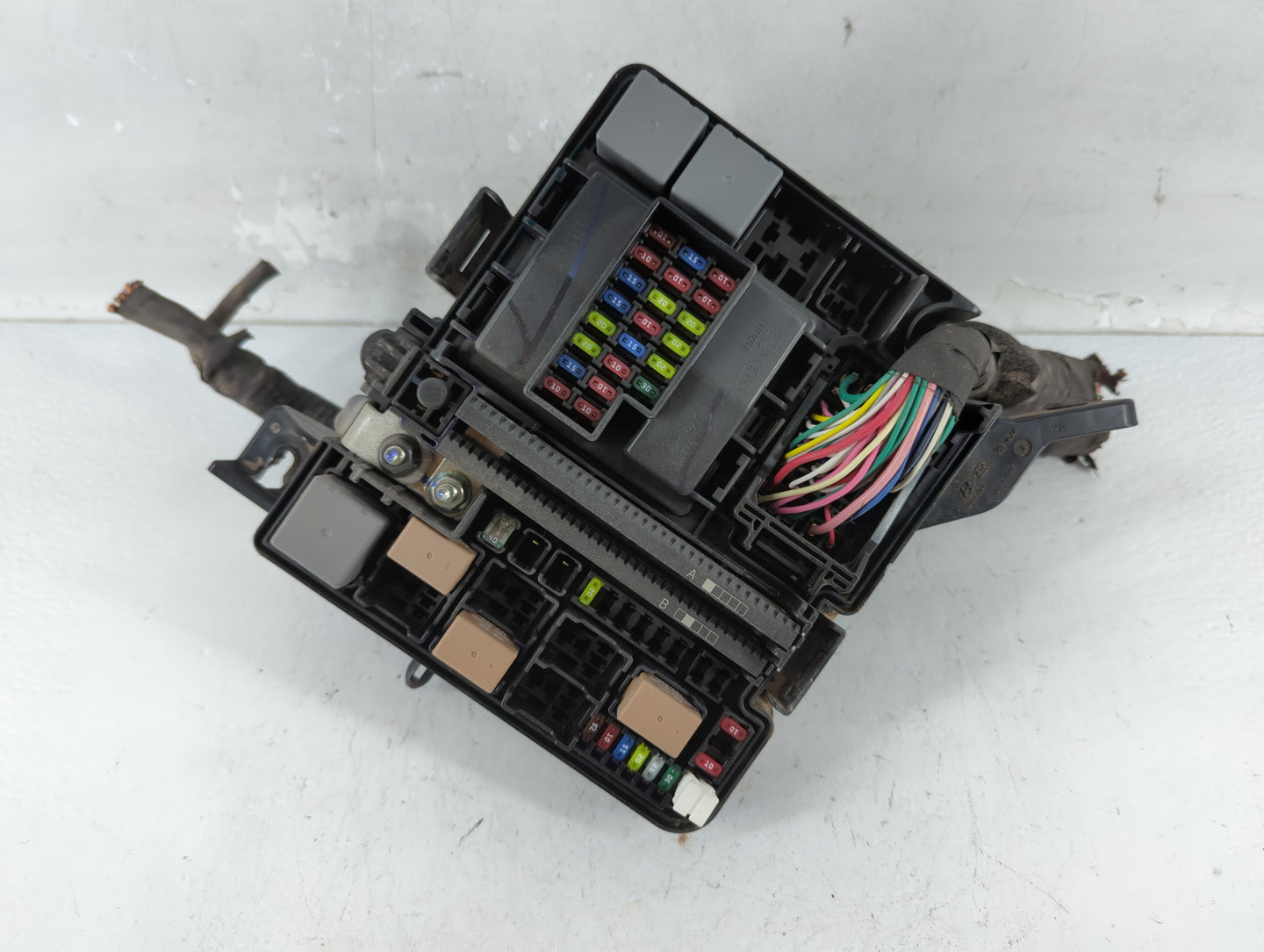 2015 Hyundai Sonata Fusebox Fuse Box Panel Relay Module P/N:91950-C1820 Fits OEM Used Auto Parts - Oemusedautoparts1.com