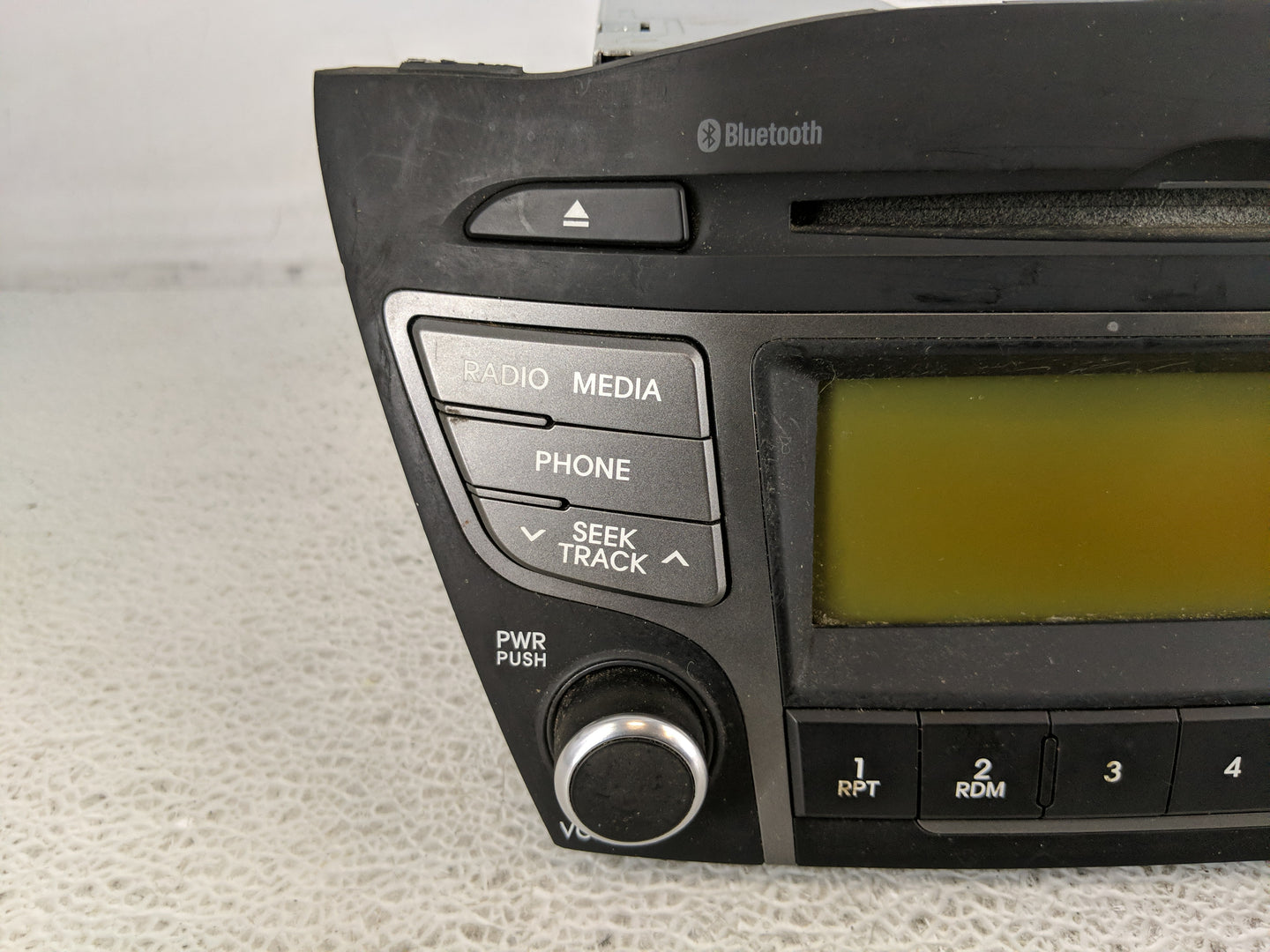 2014-2015 Hyundai Tucson Radio AM FM Cd Player Receiver Replacement P/N:96150-2S330TJN Fits Fits 2014 2015 OEM Used Auto Par