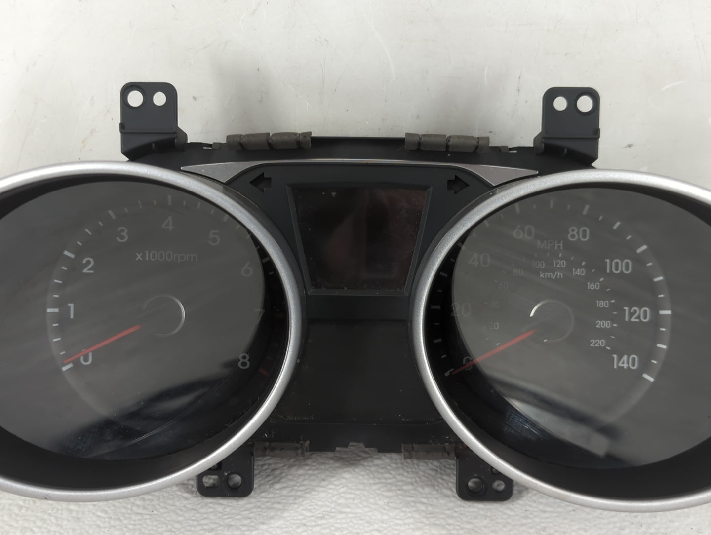 2014-2015 Hyundai Tucson Instrument Cluster Speedometer Gauges Fits Fits 2014 2015 OEM Used Auto Parts - Oemusedautoparts1.c