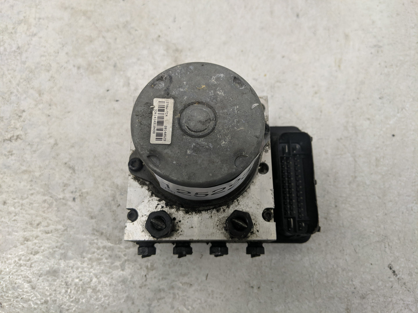 2014-2015 Hyundai Tucson ABS Pump Control Module Replacement P/N:BE6003N507 Fits Fits 2014 2015 OEM Used Auto Parts - Oemuse