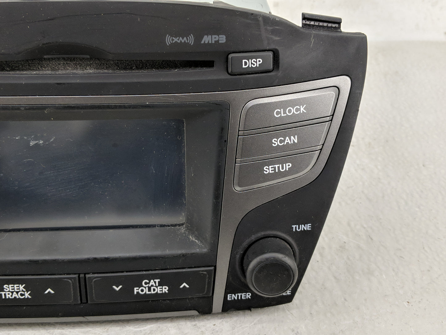 2014-2015 Hyundai Tucson Radio AM FM Cd Player Receiver Replacement Fits Fits 2014 2015 OEM Used Auto Parts - Oemusedautopar
