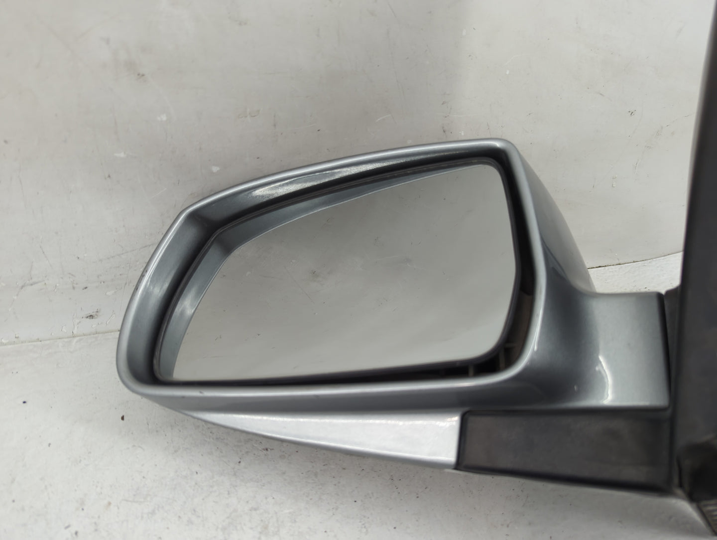 2010-2015 Hyundai Tucson Driver Side View Mirror - Left Door Mirror OEM Used - Oemusedautoparts1.com