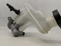 2010-2015 Hyundai Tucson Brake Master Cylinder - Oemusedautoparts1.com