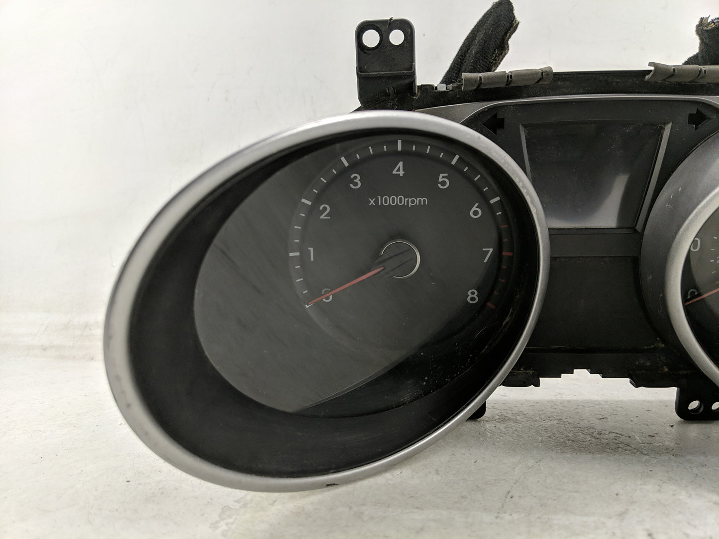 2014-2015 Hyundai Tucson Instrument Cluster Speedometer Gauges P/N:94011-2S020 Fits Fits 2014 2015 OEM Used Auto Parts - Oem