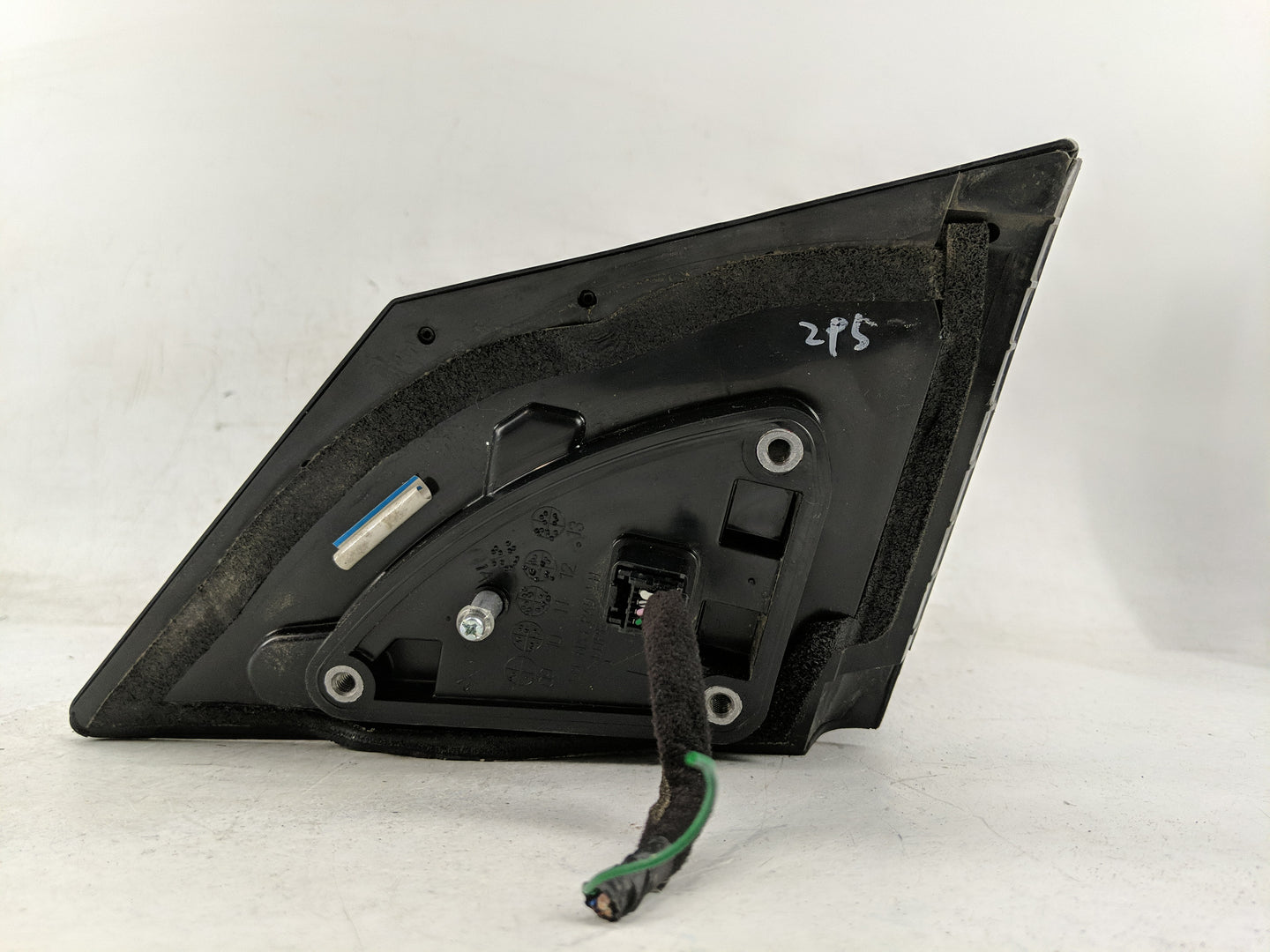 2010-2015 Hyundai Tucson Driver Side View Mirror - Left Door Mirror OEM Used - Oemusedautoparts1.com