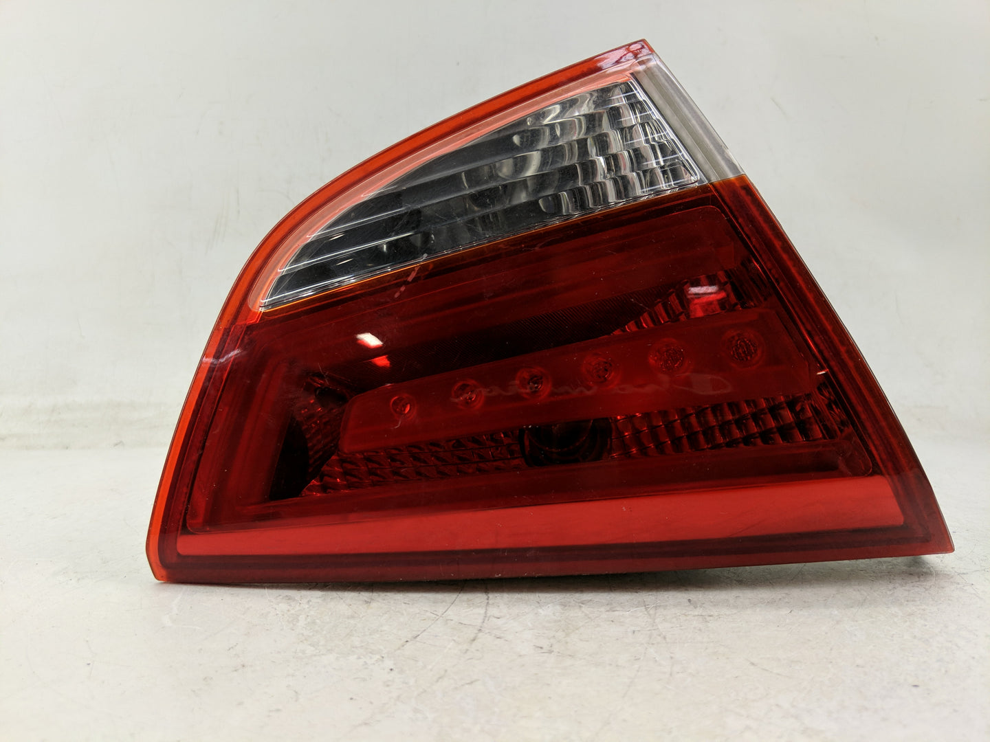 2010-2015 Hyundai Tucson Tail Light Assembly Driver Left OEM Fits Fits 2010 2011 2012 2013 2014 2015 OEM Used Auto Parts - O