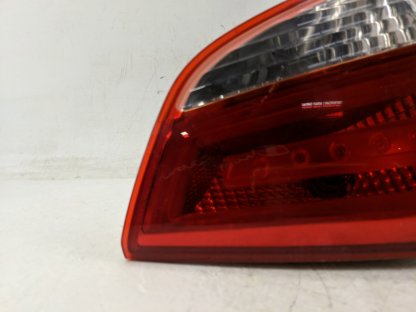 2010-2015 Hyundai Tucson Tail Light Assembly Driver Left OEM Fits Fits 2010 2011 2012 2013 2014 2015 OEM Used Auto Parts - O