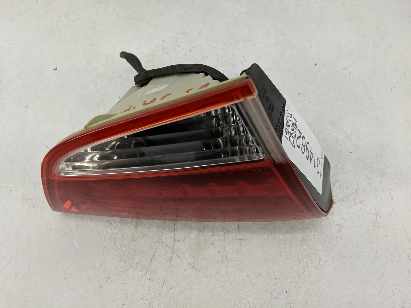 2010-2015 Hyundai Tucson Tail Light Assembly Driver Left OEM Fits Fits 2010 2011 2012 2013 2014 2015 OEM Used Auto Parts - O