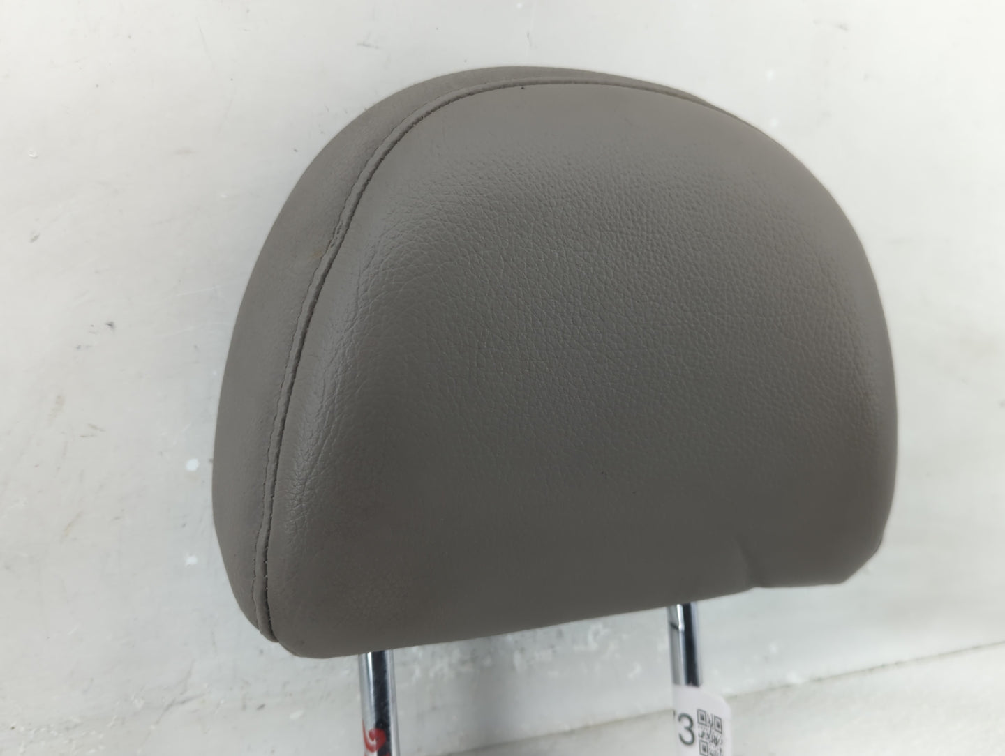 2010-2016 Hyundai Tucson Headrest Head Rest Rear Seat Fits Fits 2010 2011 2012 2013 2014 2015 2016 OEM Used Auto Parts - Oem