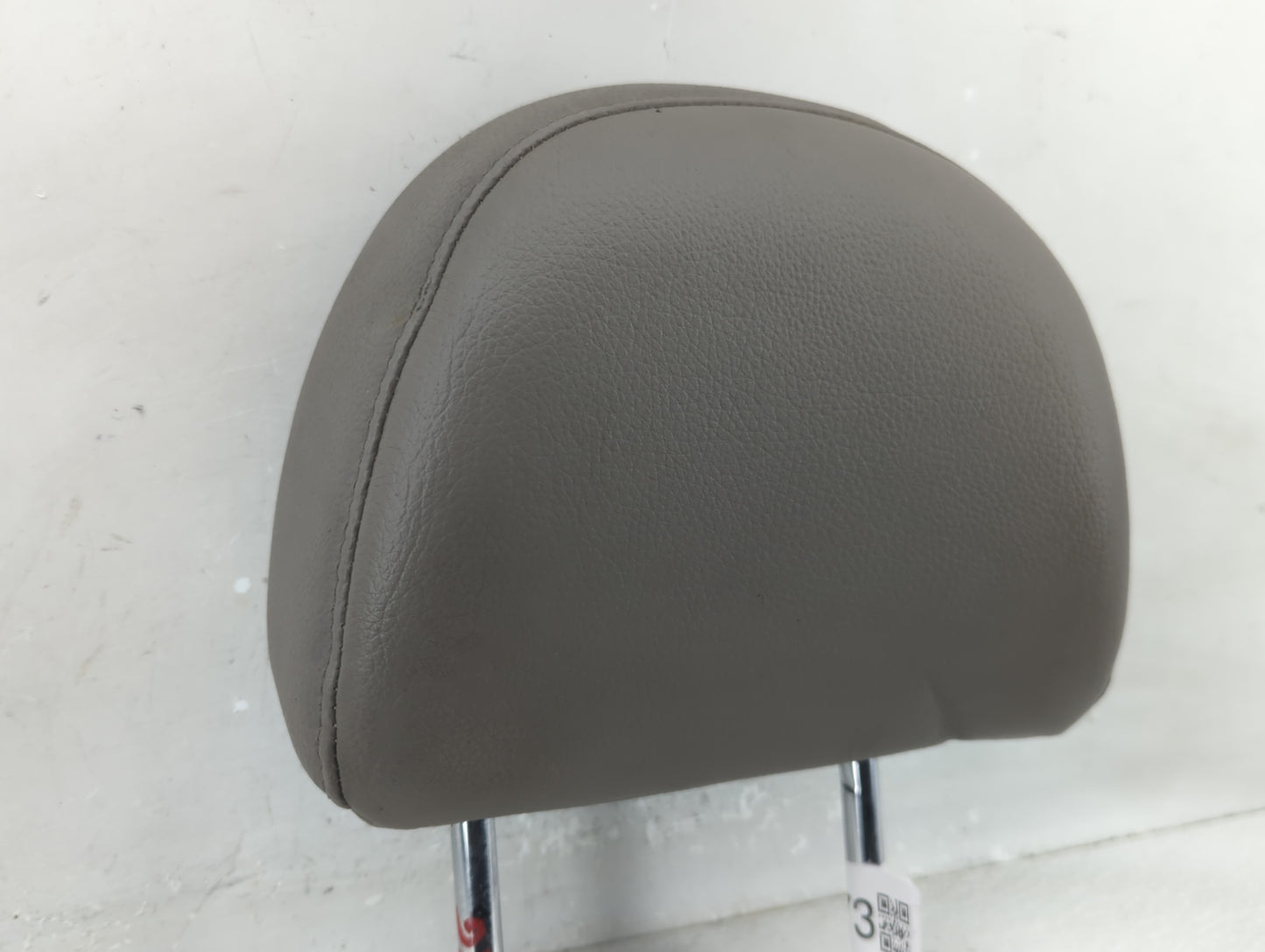 2010-2016 Hyundai Tucson Headrest Head Rest Rear Seat Fits Fits 2010 2011 2012 2013 2014 2015 2016 OEM Used Auto Parts - Oem
