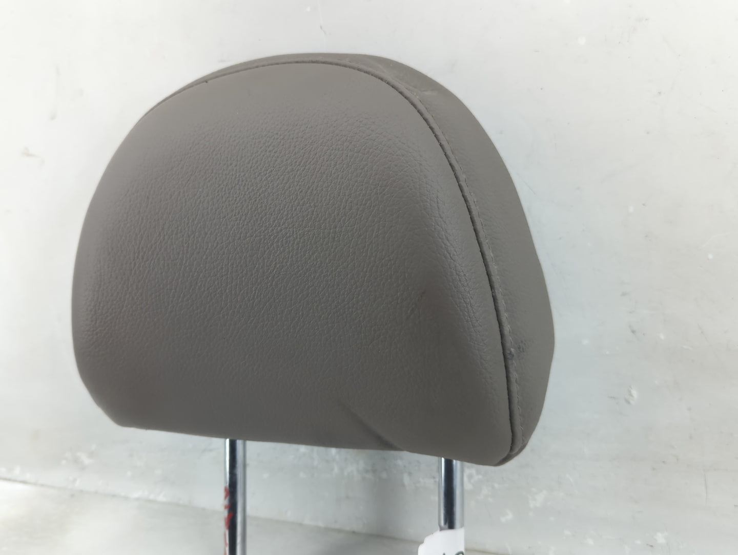 2010-2016 Hyundai Tucson Headrest Head Rest Rear Seat Fits Fits 2010 2011 2012 2013 2014 2015 2016 OEM Used Auto Parts - Oem