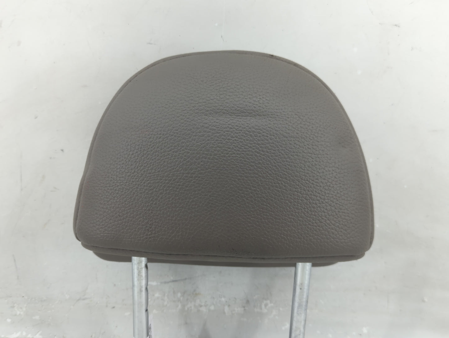 2010-2016 Hyundai Tucson Headrest Head Rest Rear Seat Fits Fits 2010 2011 2012 2013 2014 2015 2016 OEM Used Auto Parts - Oem