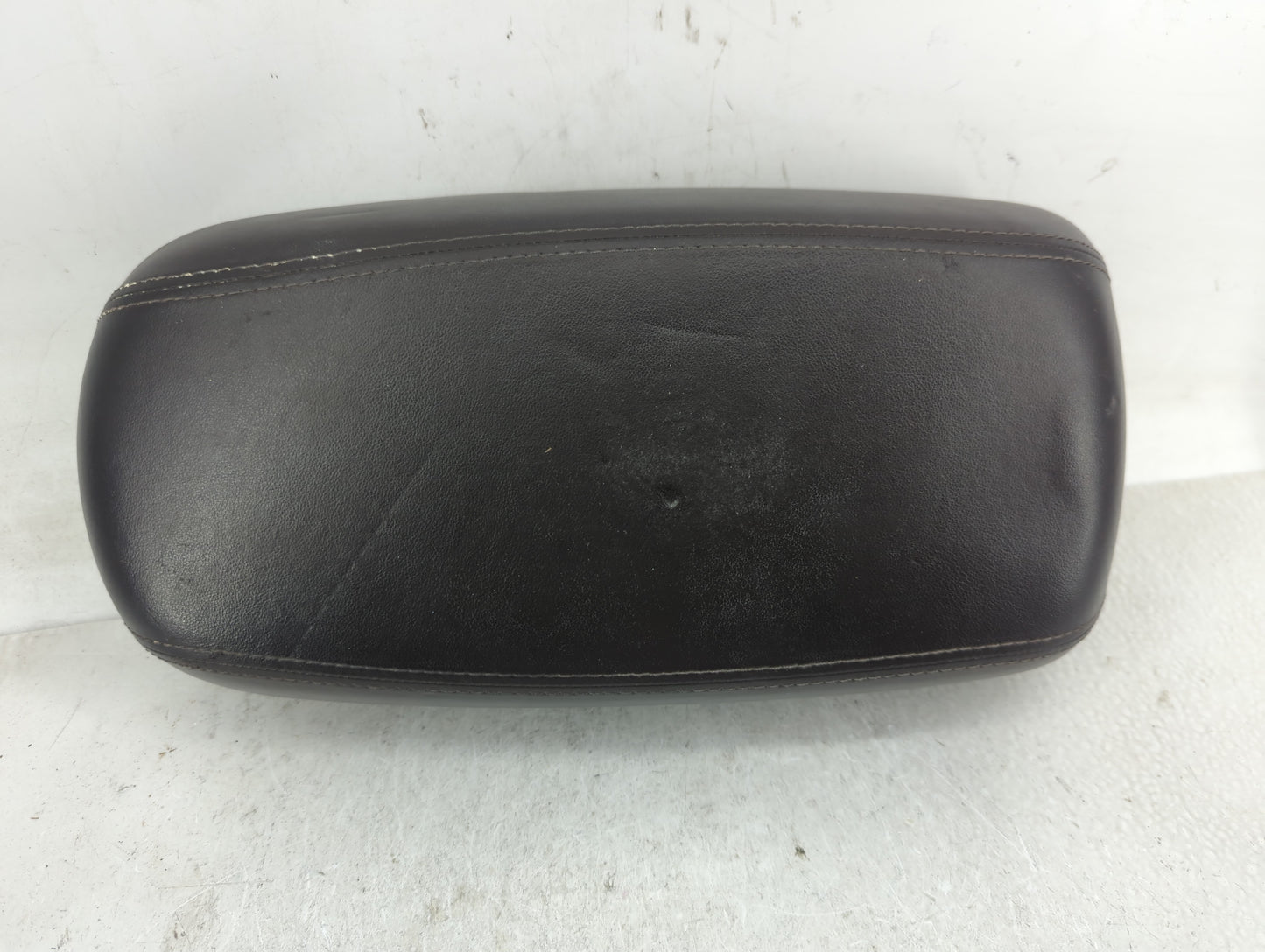 2015 Hyundai Tucson Center Console Armrest Cover Lid Fits OEM Used Auto Parts - Oemusedautoparts1.com