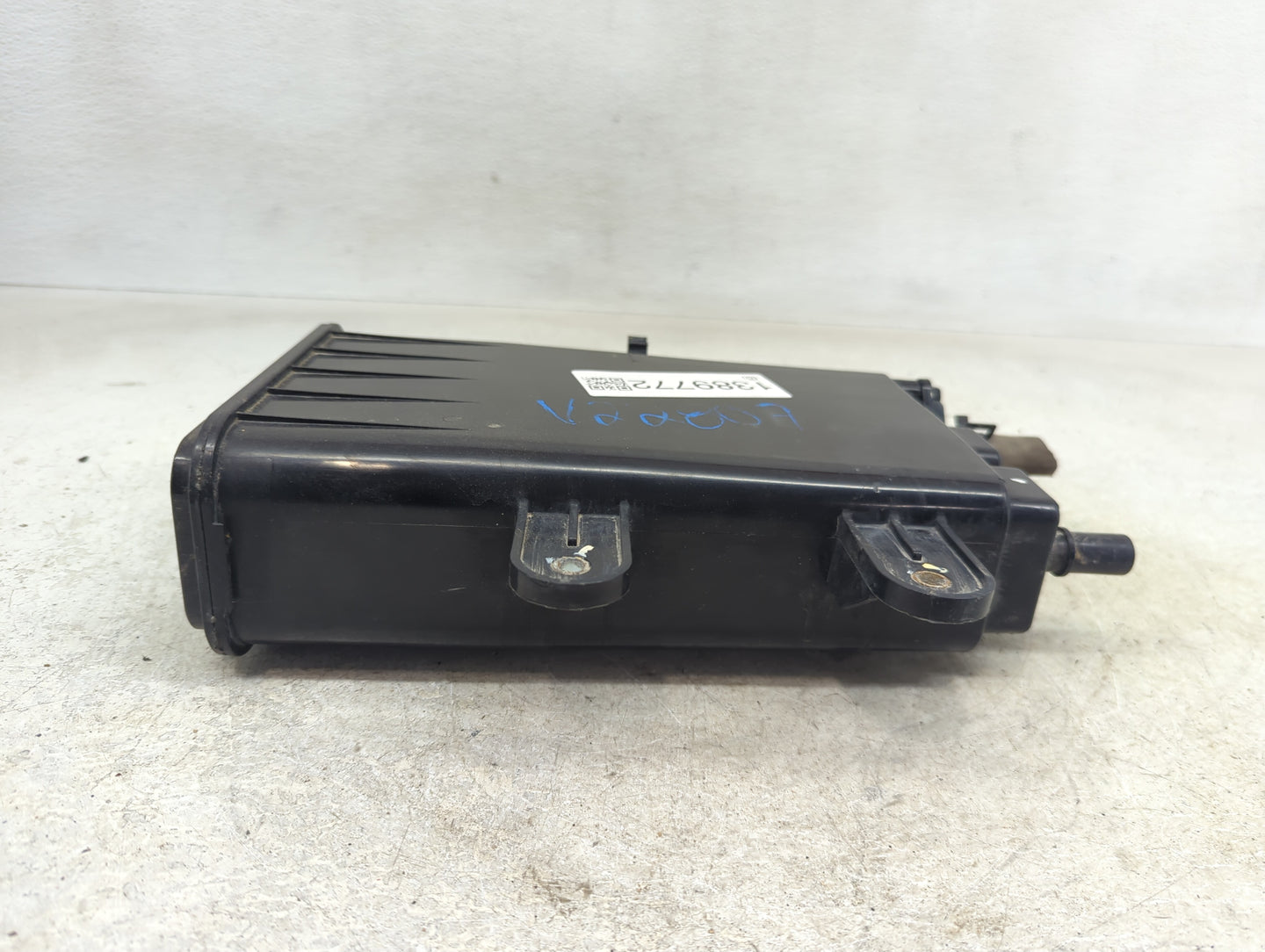 2015 Hyundai Tucson Fuel Vapor Charcoal Canister 1389772 - Oemusedautoparts1.com