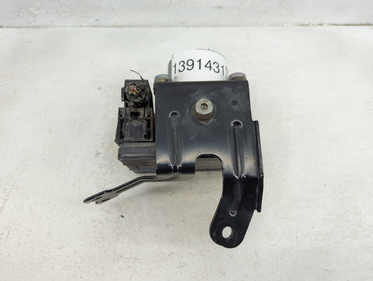 2014-2015 Hyundai Tucson ABS Pump Control Module Replacement P/N:BE6003N507 N56GAG1E1220712 Fits Fits 2014 2015 OEM Used Aut