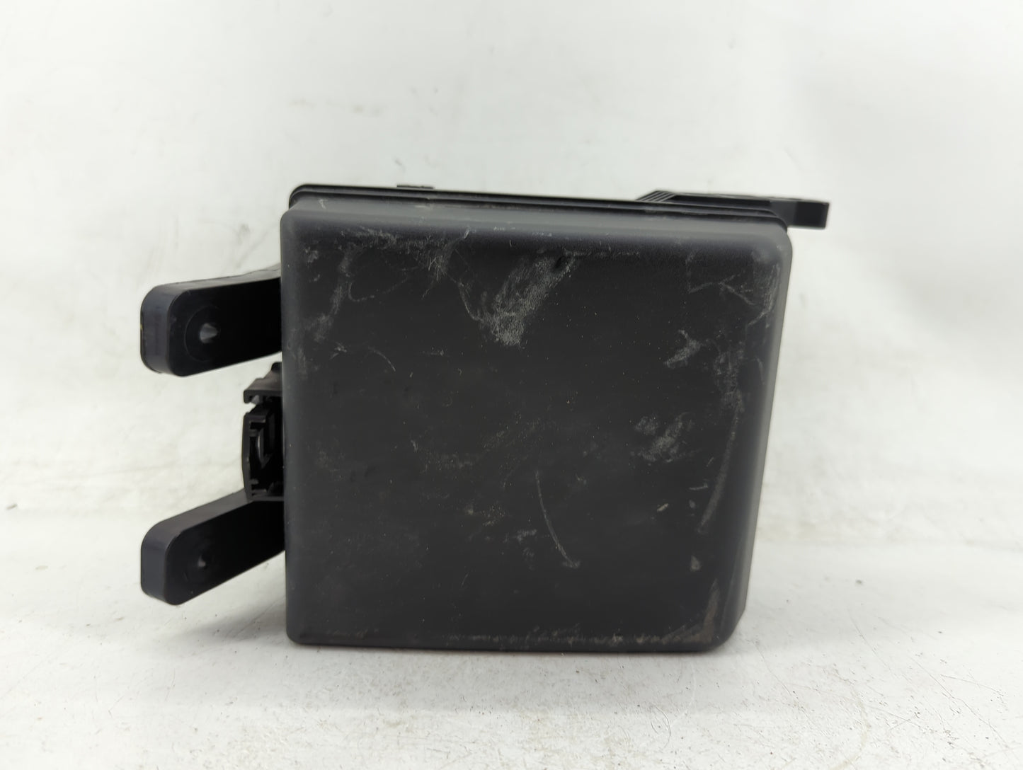 2014-2015 Hyundai Tucson Fusebox Fuse Box Panel Relay Module P/N:914012S154 Fits Fits 2014 2015 OEM Used Auto Parts - Oemuse