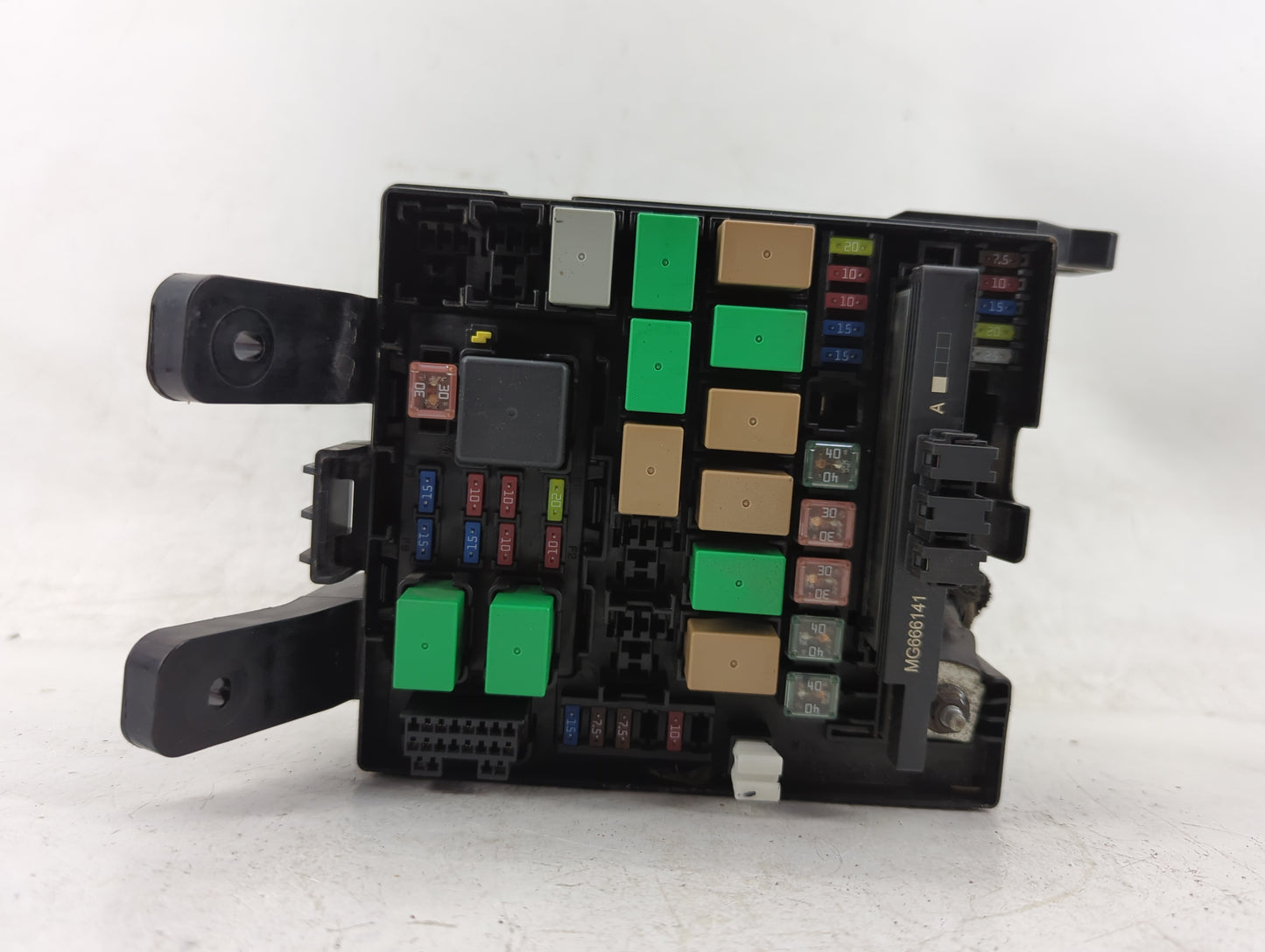 2014-2015 Hyundai Tucson Fusebox Fuse Box Panel Relay Module P/N:914012S154 Fits Fits 2014 2015 OEM Used Auto Parts - Oemuse