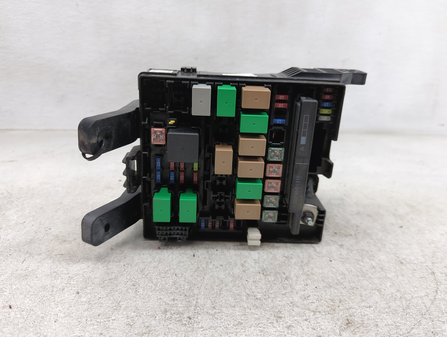 2014-2015 Hyundai Tucson Fusebox Fuse Box Panel Relay Module P/N:91308-2S150 91941-2S120 Fits Fits 2014 2015 OEM Used Auto P
