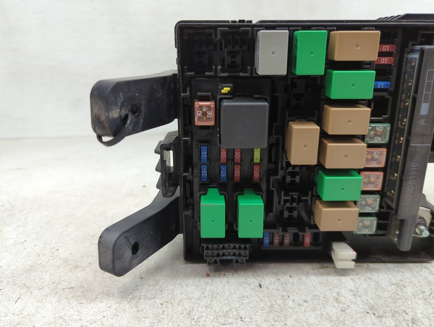 2014-2015 Hyundai Tucson Fusebox Fuse Box Panel Relay Module P/N:91308-2S150 91941-2S120 Fits Fits 2014 2015 OEM Used Auto P