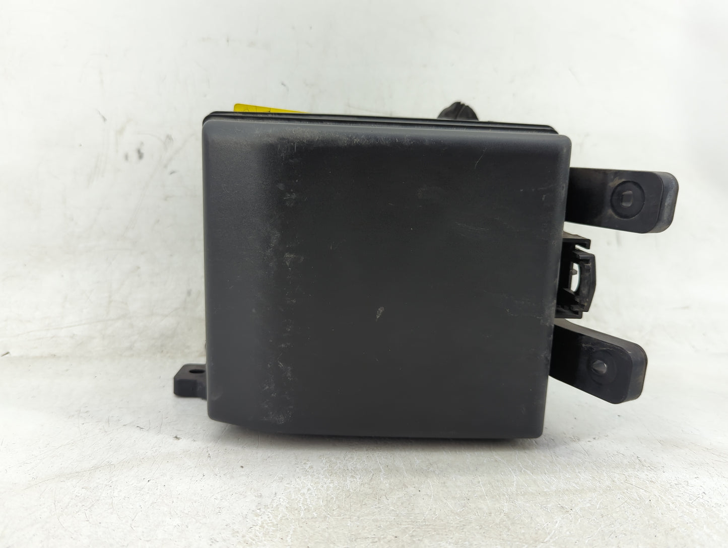 2014-2015 Hyundai Tucson Fusebox Fuse Box Panel Relay Module P/N:91941-2S120 Fits Fits 2014 2015 OEM Used Auto Parts - Oemus