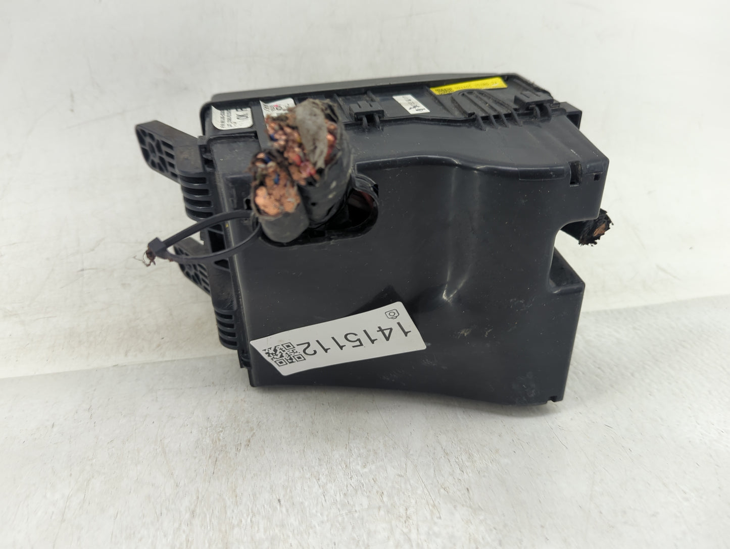 2014-2015 Hyundai Tucson Fusebox Fuse Box Panel Relay Module P/N:91305 2S280 Fits Fits 2014 2015 OEM Used Auto Parts - Oemus