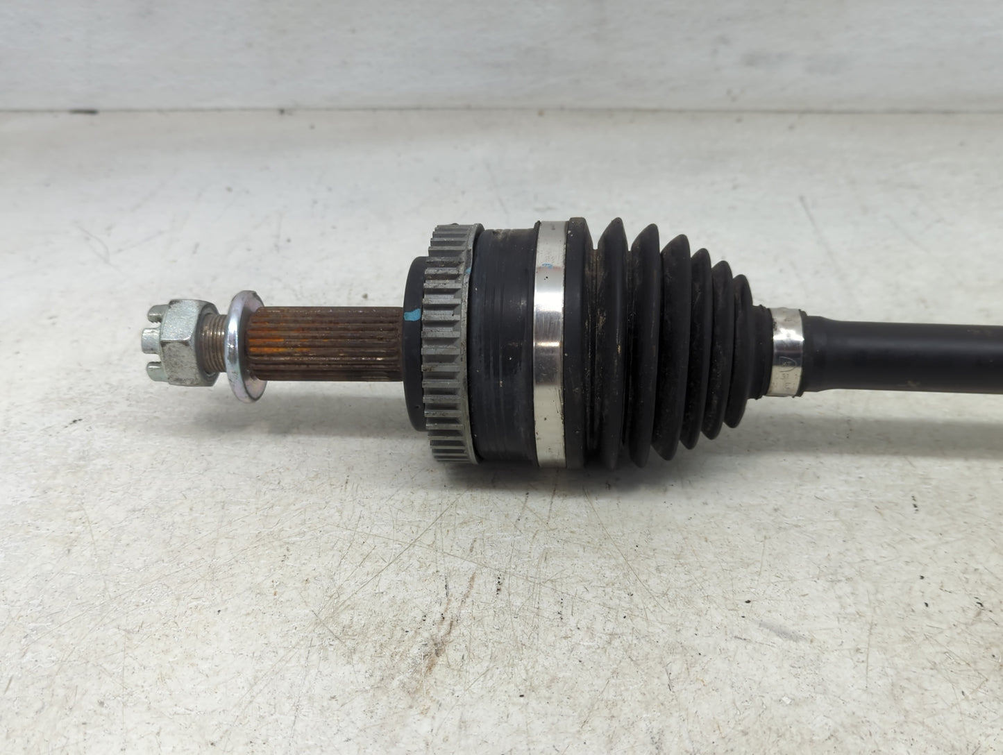 2014-2015 Hyundai Tucson Axle Shaft Front Driver Cv C/v - Oemusedautoparts1.com