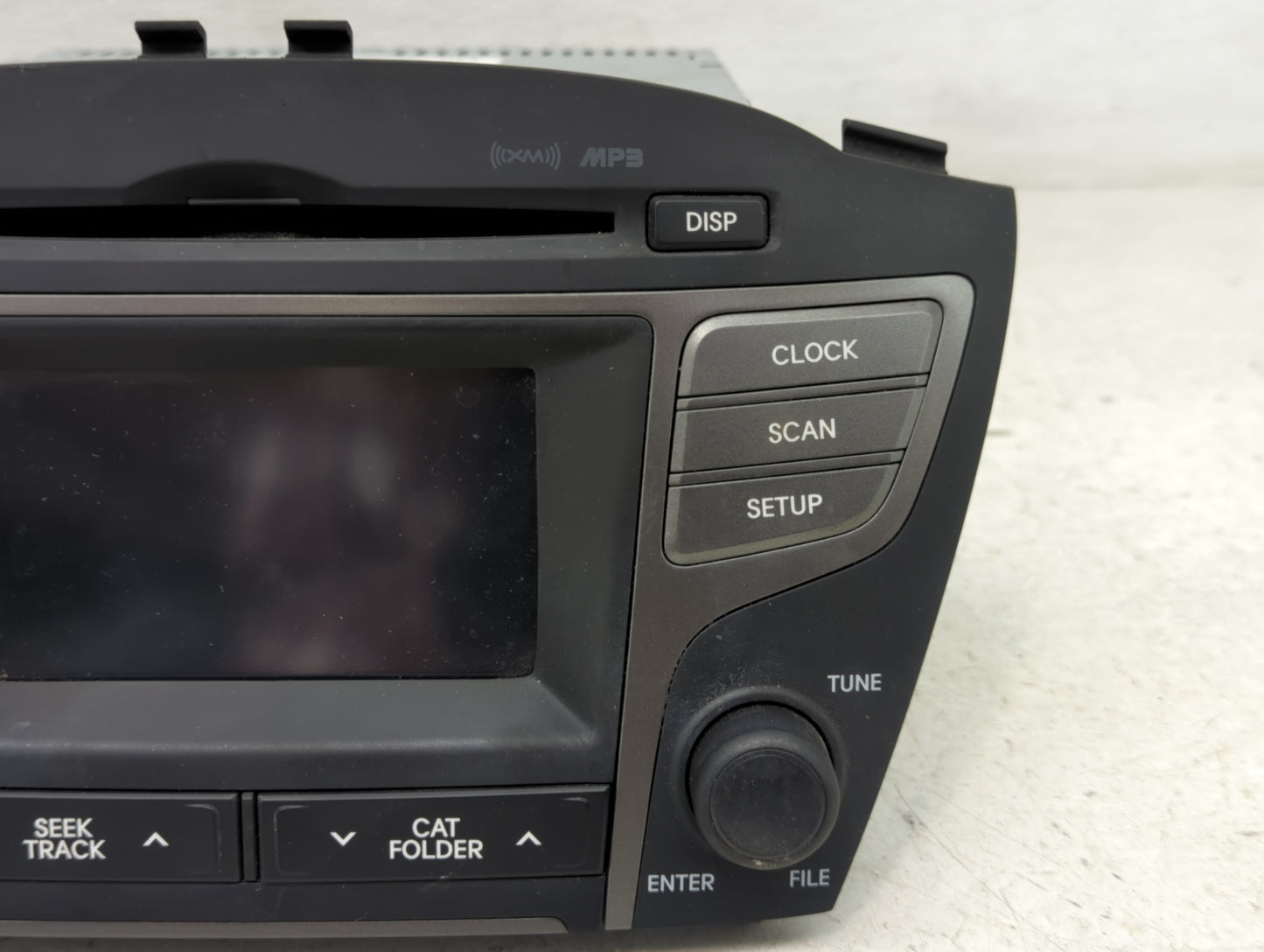 2014-2015 Hyundai Tucson Radio AM FM Cd Player Receiver Replacement P/N:961702S900T Fits Fits 2014 2015 OEM Used Auto Parts 