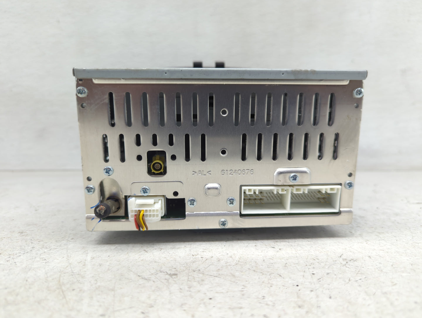 2014-2015 Hyundai Tucson Radio AM FM Cd Player Receiver Replacement P/N:961702S900T Fits Fits 2014 2015 OEM Used Auto Parts 