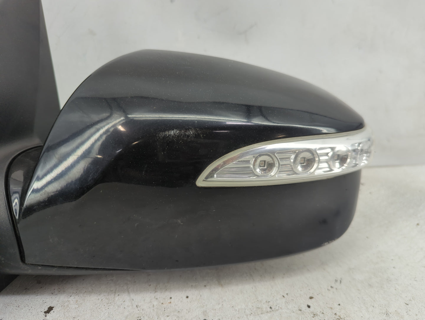 2010-2016 Hyundai Tucson Driver Side View Mirror - Left Door Mirror OEM Used - Oemusedautoparts1.com